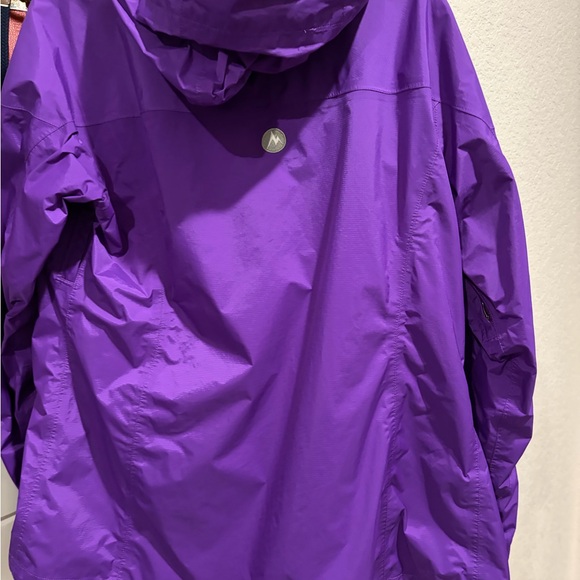 Marmot Women's Vibrant Purple Rain Jacket - Picture 5 of 6